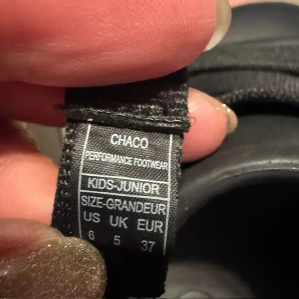 Chacos Chillos Black Sport Strap Sandals Kids 6